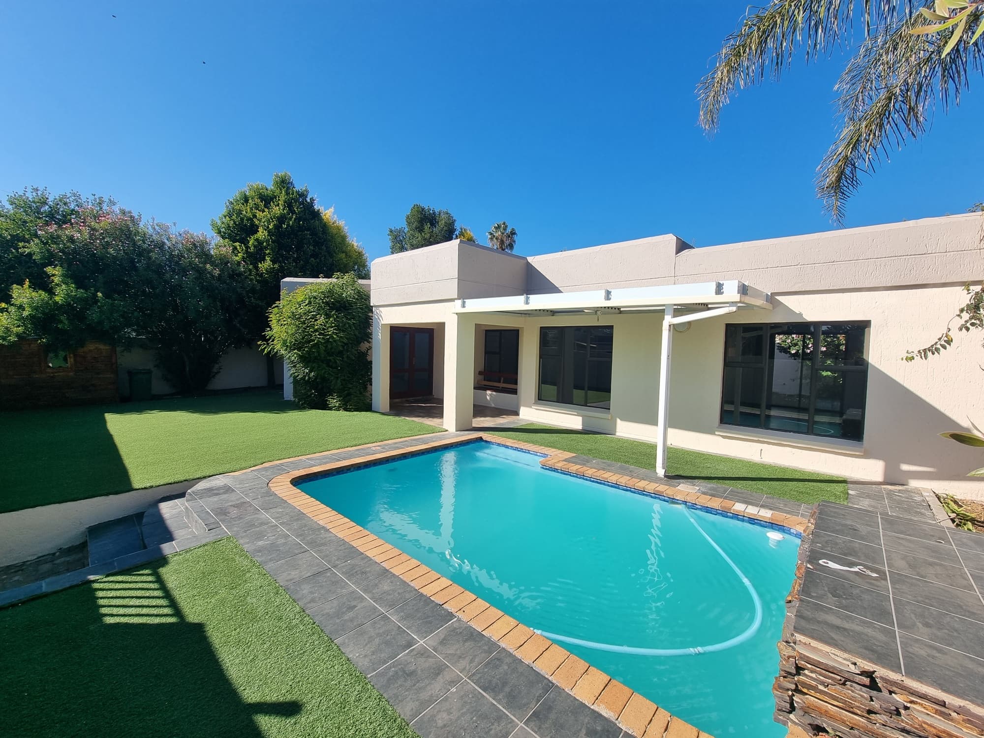 4 Bedroom Cluster – Sunninghill Gardens - Sakstons source image